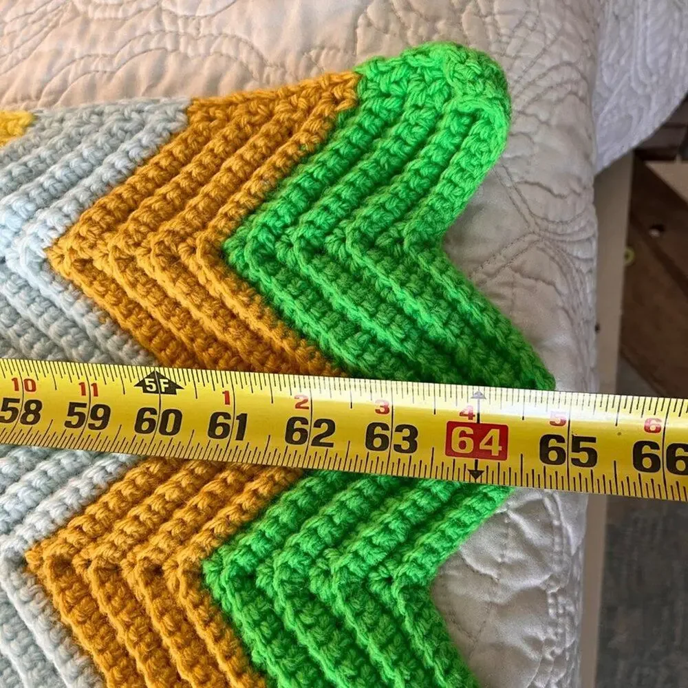 Vintage handmade chevron Knit textured throw blanket